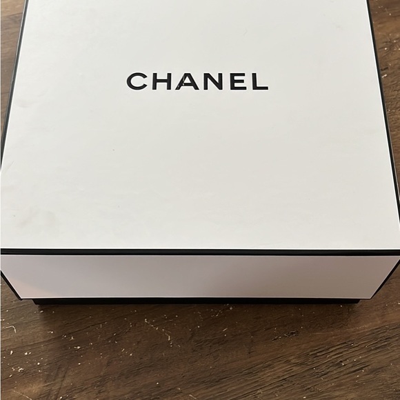 Chanel shopping paper bag, box and ruban - Picture 5 of 5
